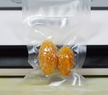 紋路真空袋和光面真空袋有什么區(qū)別？哪個貴？